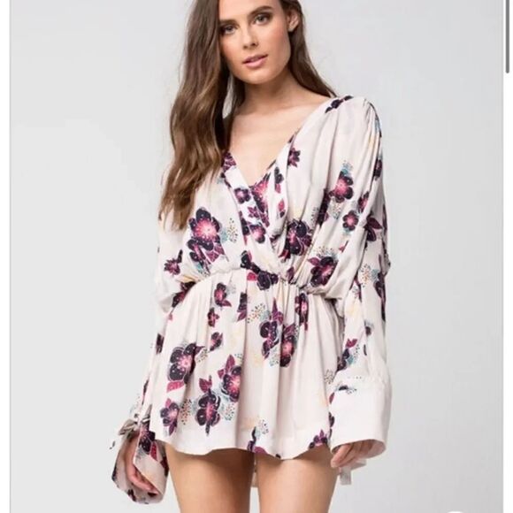 Free People Dresses & Skirts - Free People Tuscan Dreams Floral Mini Dress Small